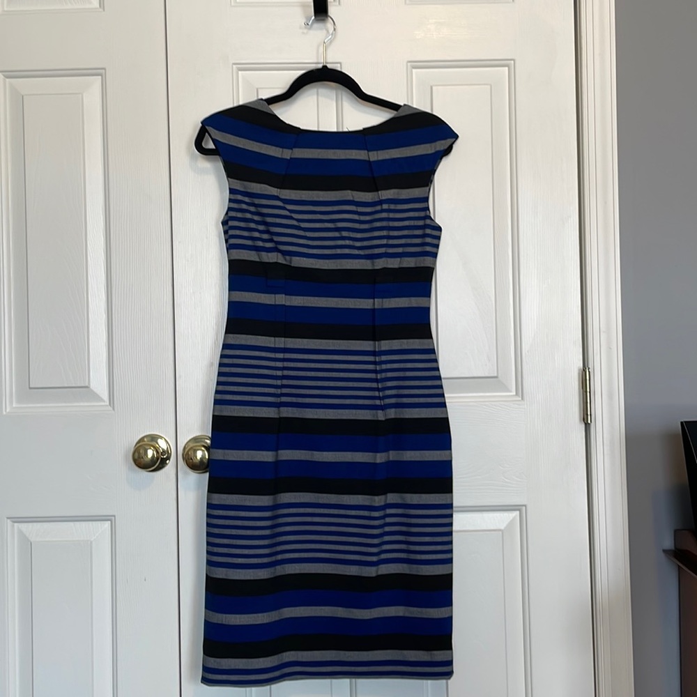 Calvin Klein Sheath Dress Size 4.